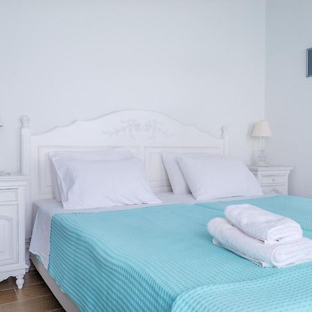 Heliades Maisonettes Митимна Екстериор снимка