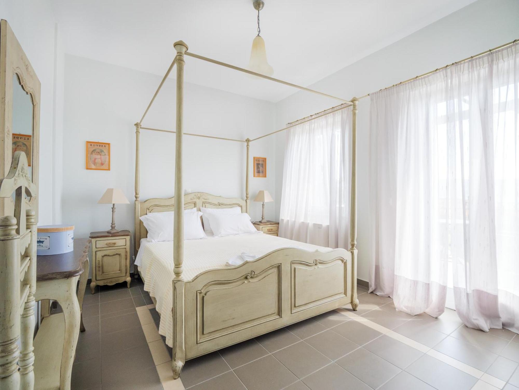 Heliades Maisonettes Митимна Екстериор снимка