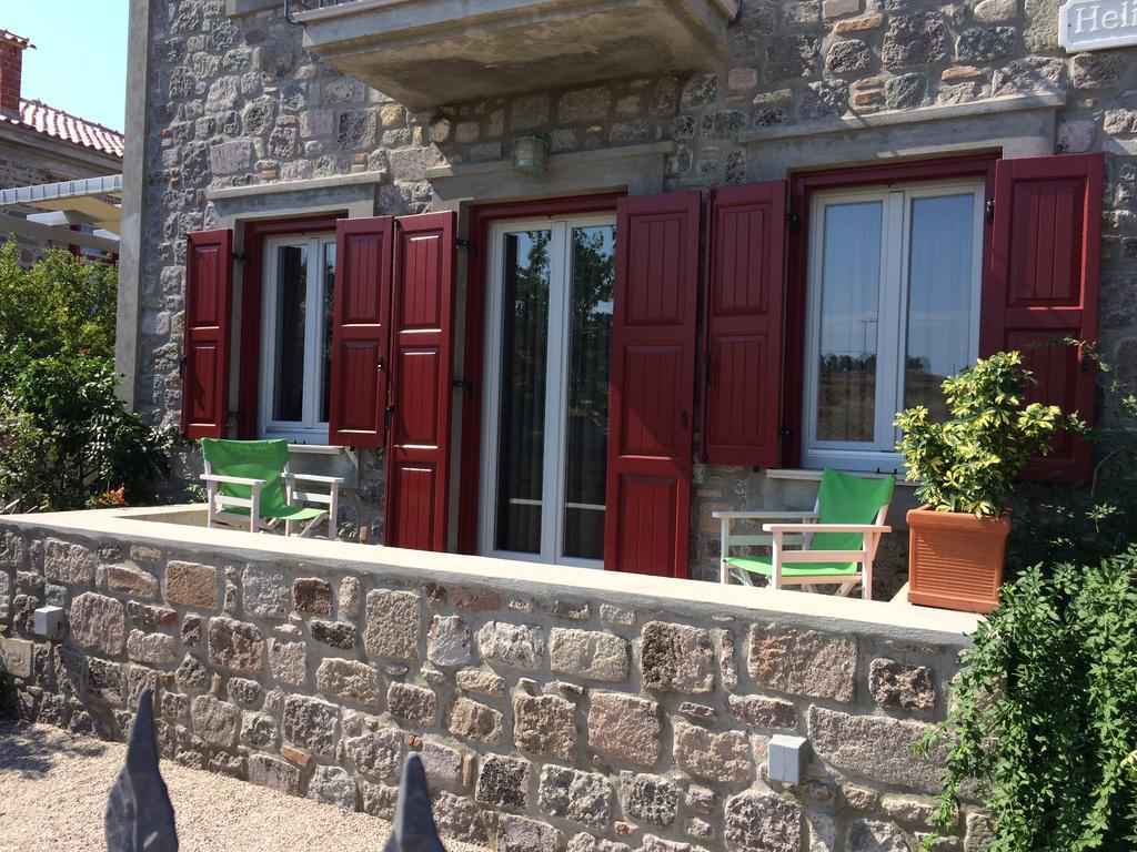 Heliades Maisonettes Митимна Екстериор снимка