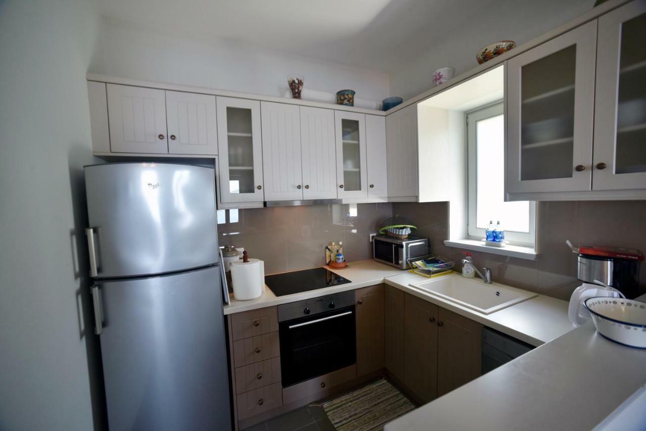 Heliades Maisonettes Митимна Екстериор снимка